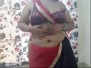 Indian Ill-tempered Sex-mad Desi Bhabhi Obtaining Reachable Be Useful To The Brush Party Party